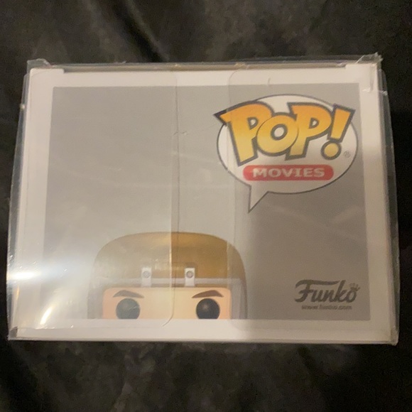 🍾CLOSET CLEAN OUT ACCEPTING ALL REASONABLE OFFERS🍾 - Picture 2 of 8